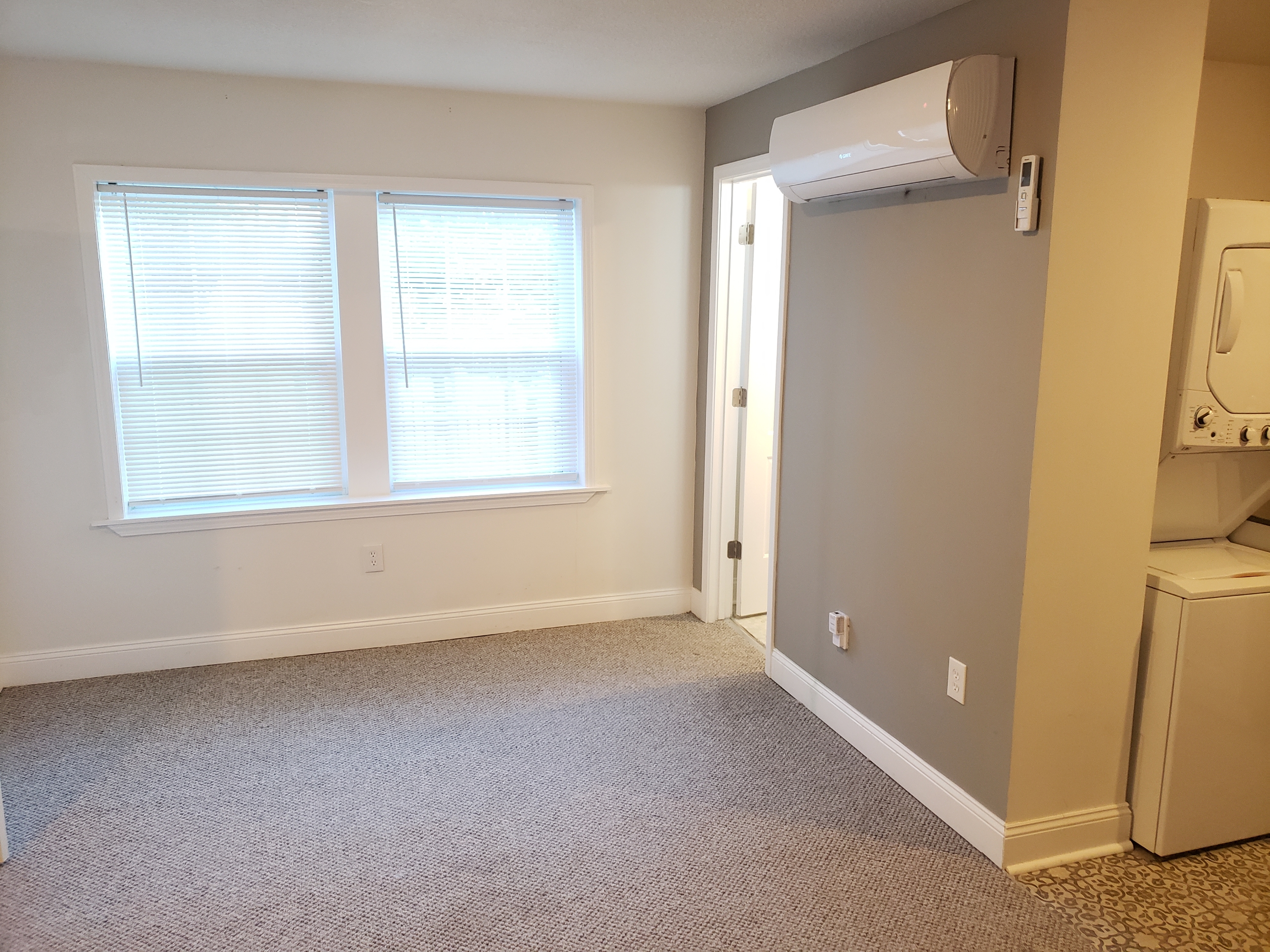 1919 Olathe Blvd - 304